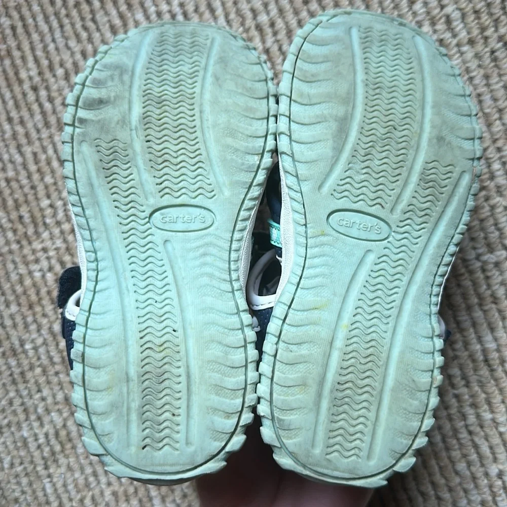 Carters Toddler girl size 9 navy blue white and aqua sandals